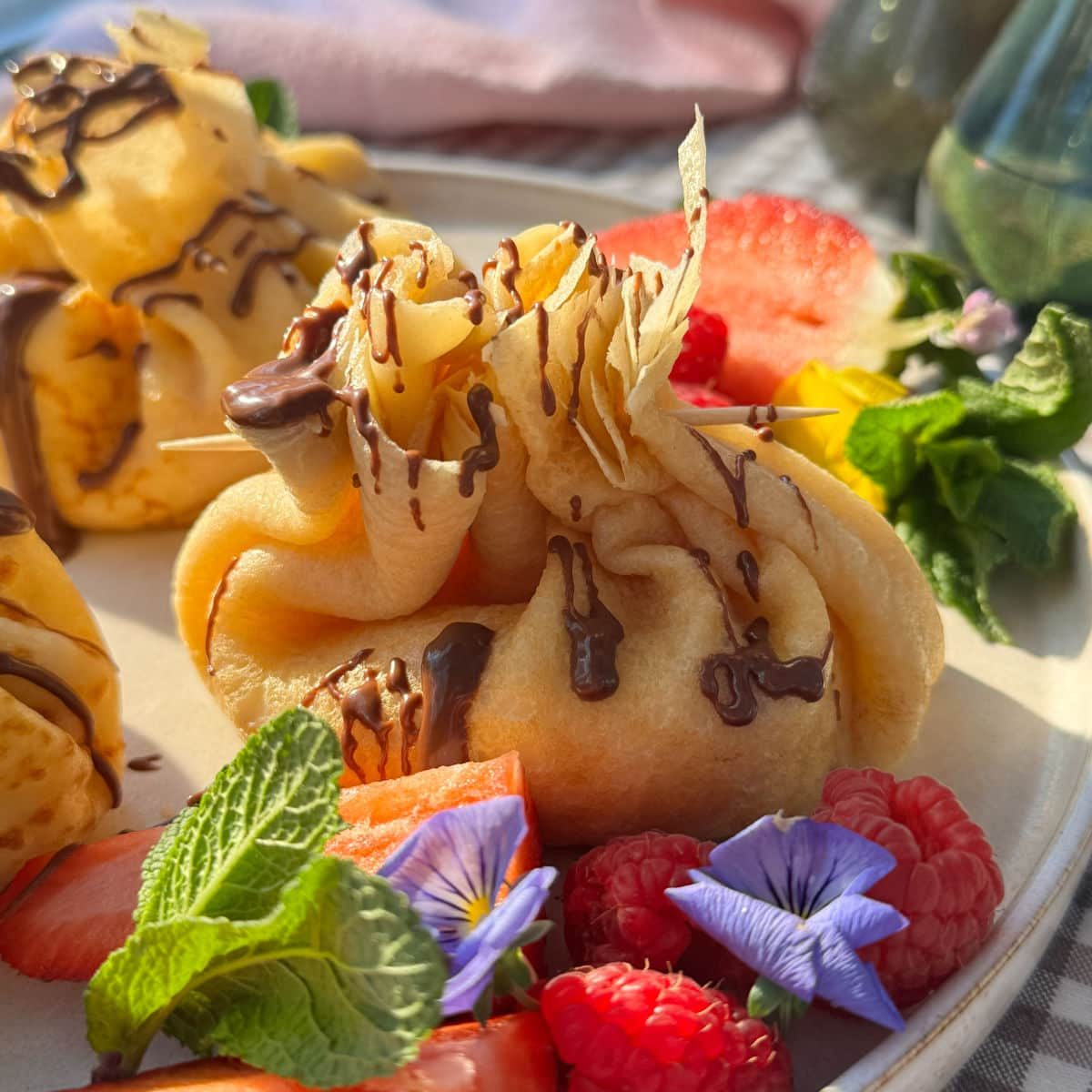 Aumônières de Crêpes (French Pancake Parcels)