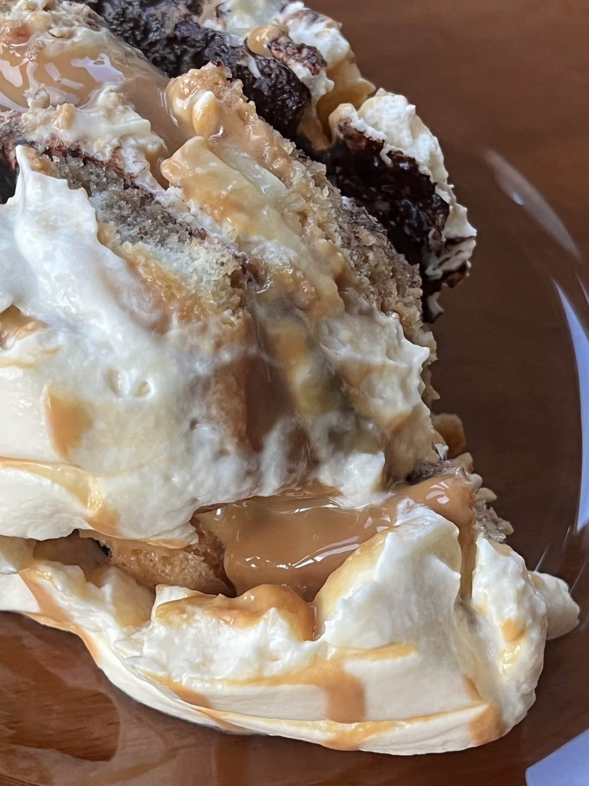 banana tiramisu on a plate.