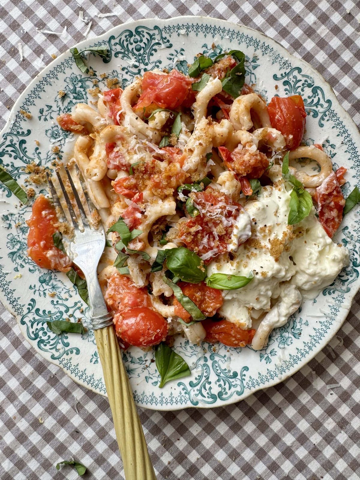Pasta with Cherry Tomato Sauce