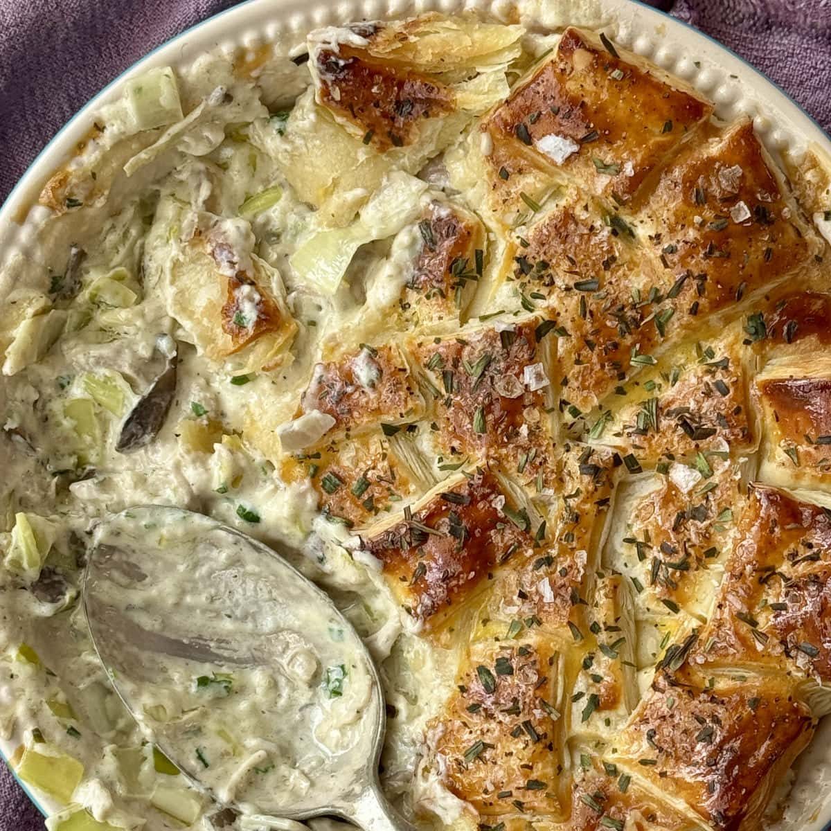 Creamy Chicken, Leek, and Mushroom Pie