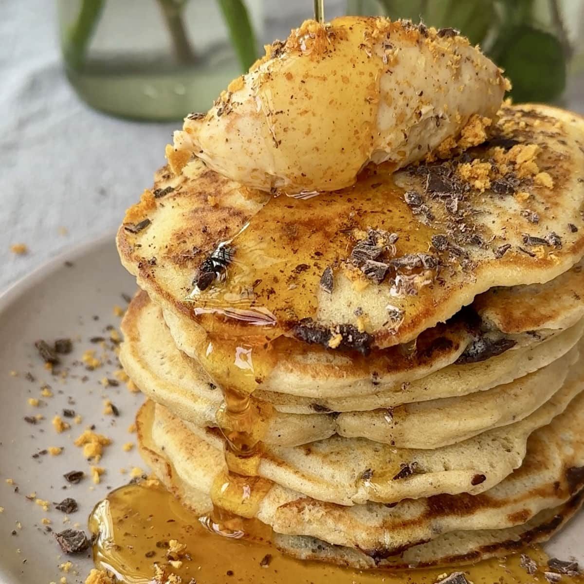 Easy Chocolate Chip Pancakes