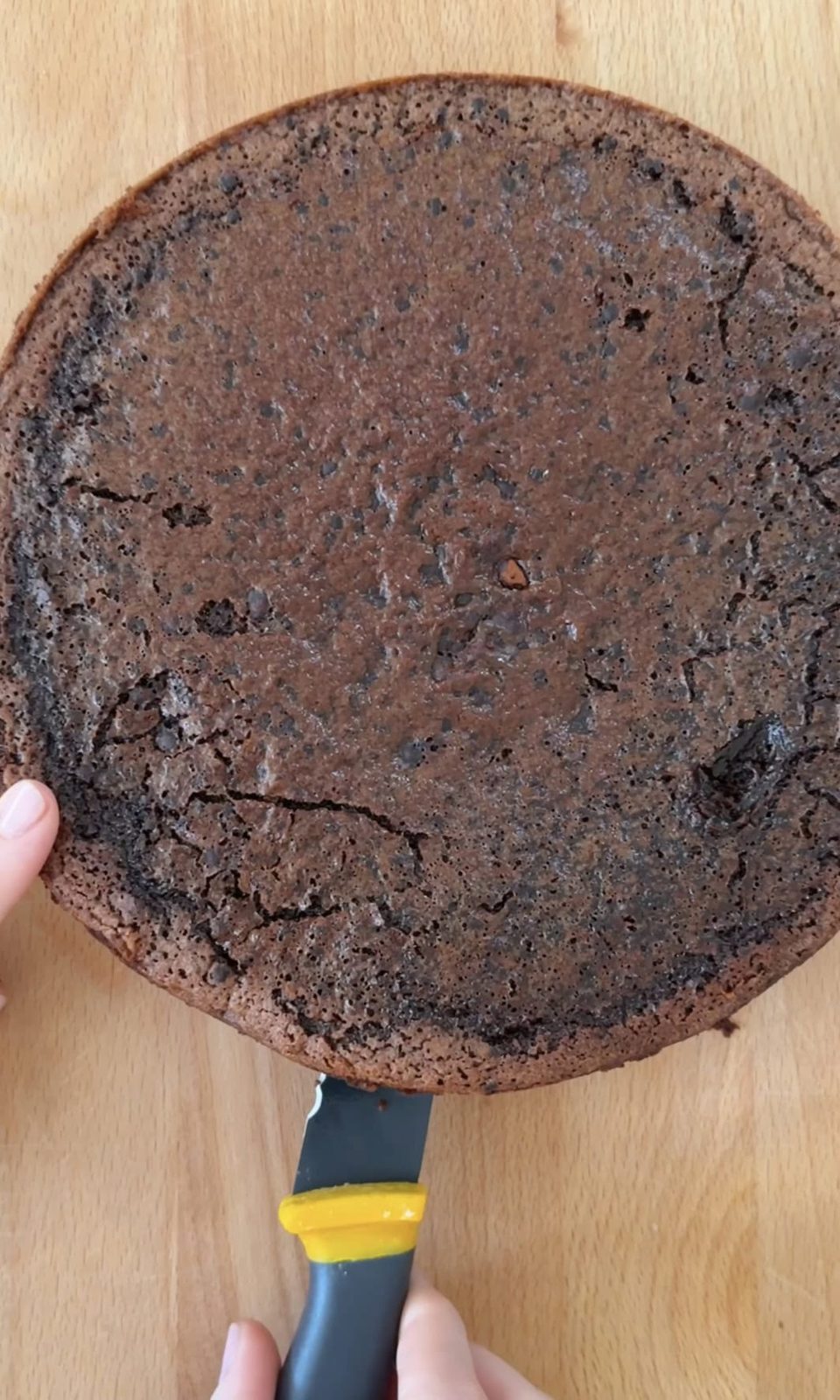 slicing cake in half