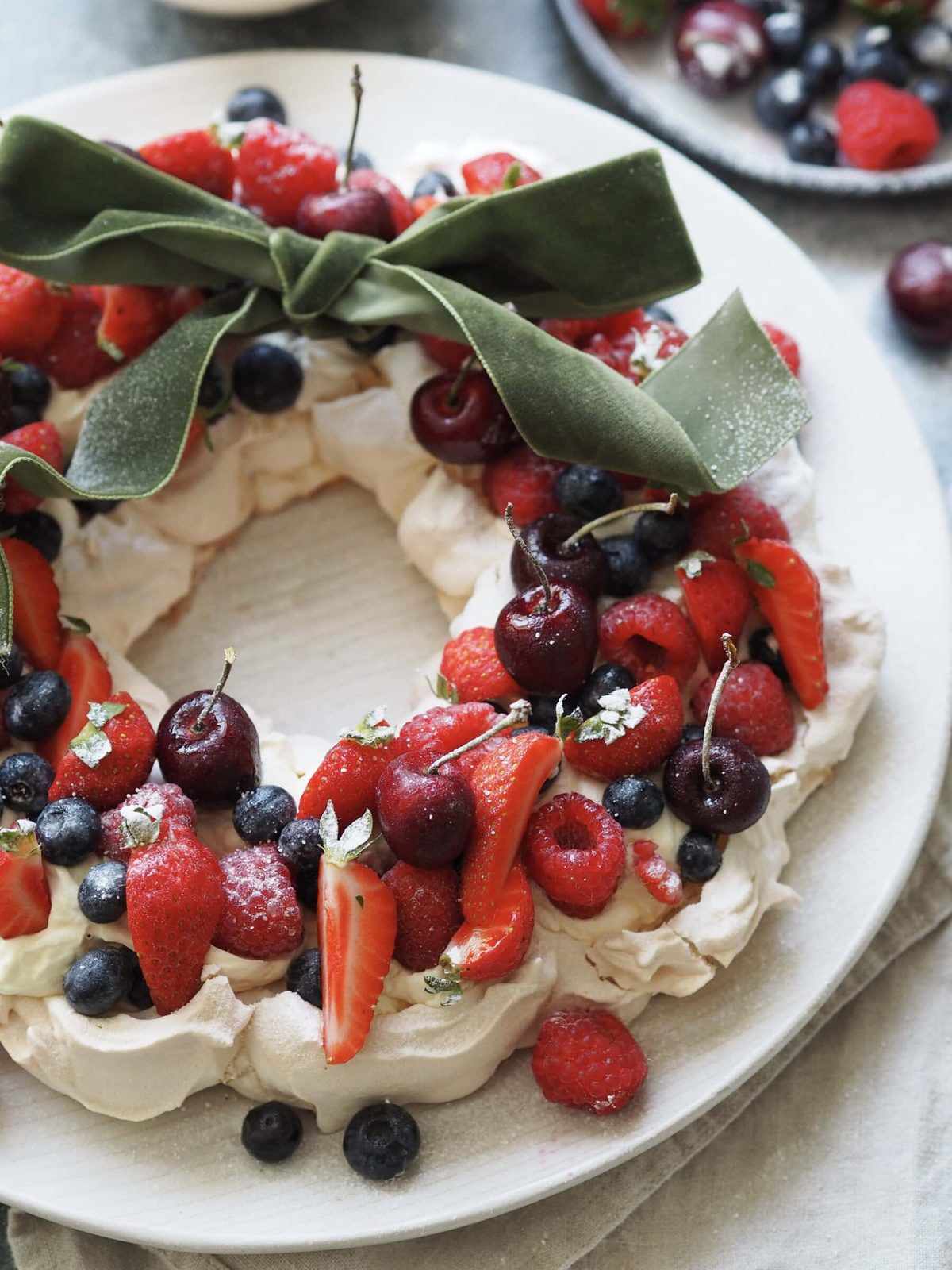 Christmas Wreath Pavlova