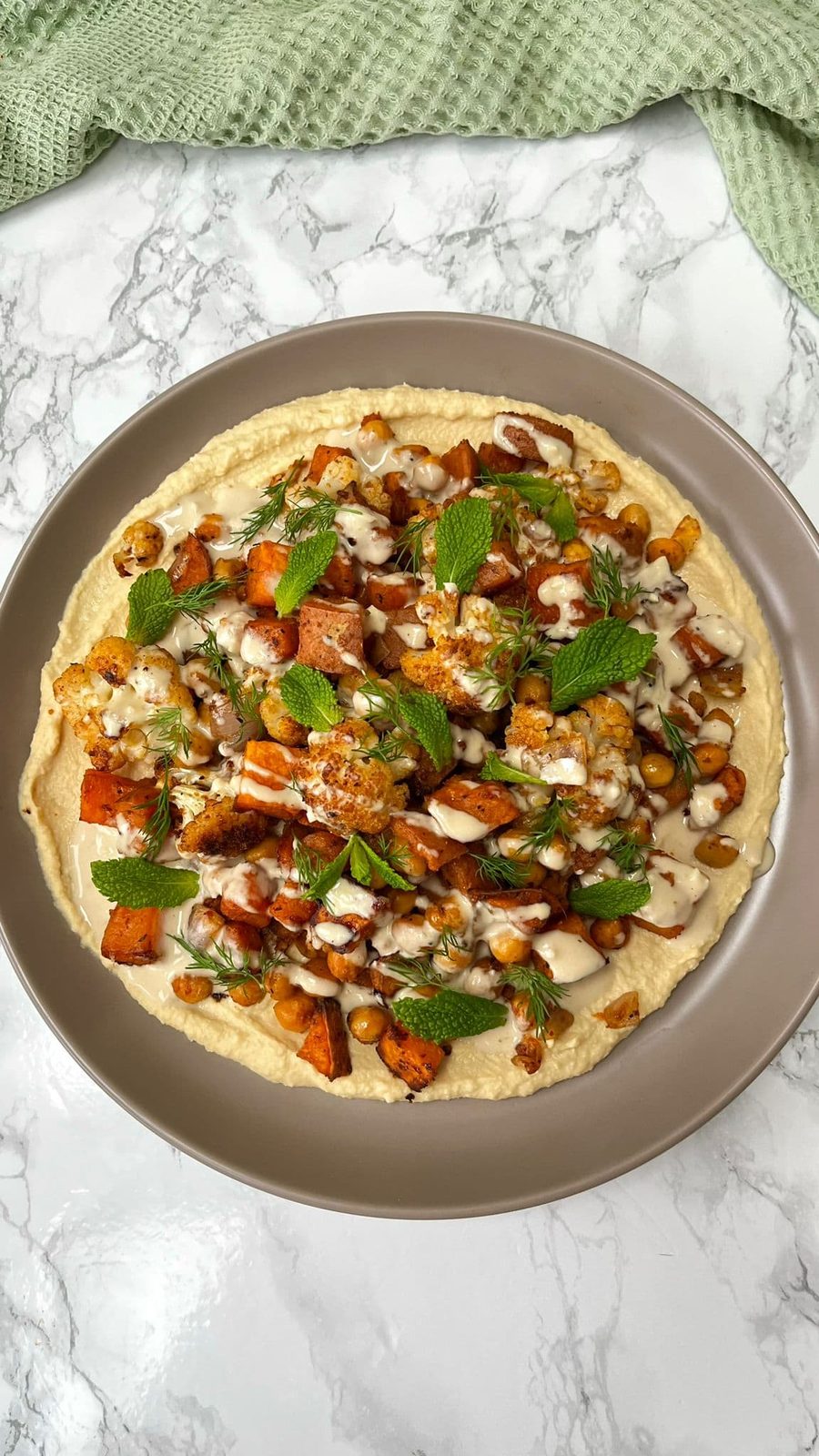 Creamy Hummus with Roasted Vegetables