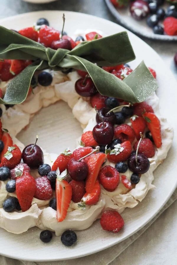 Pavlova on serving plate