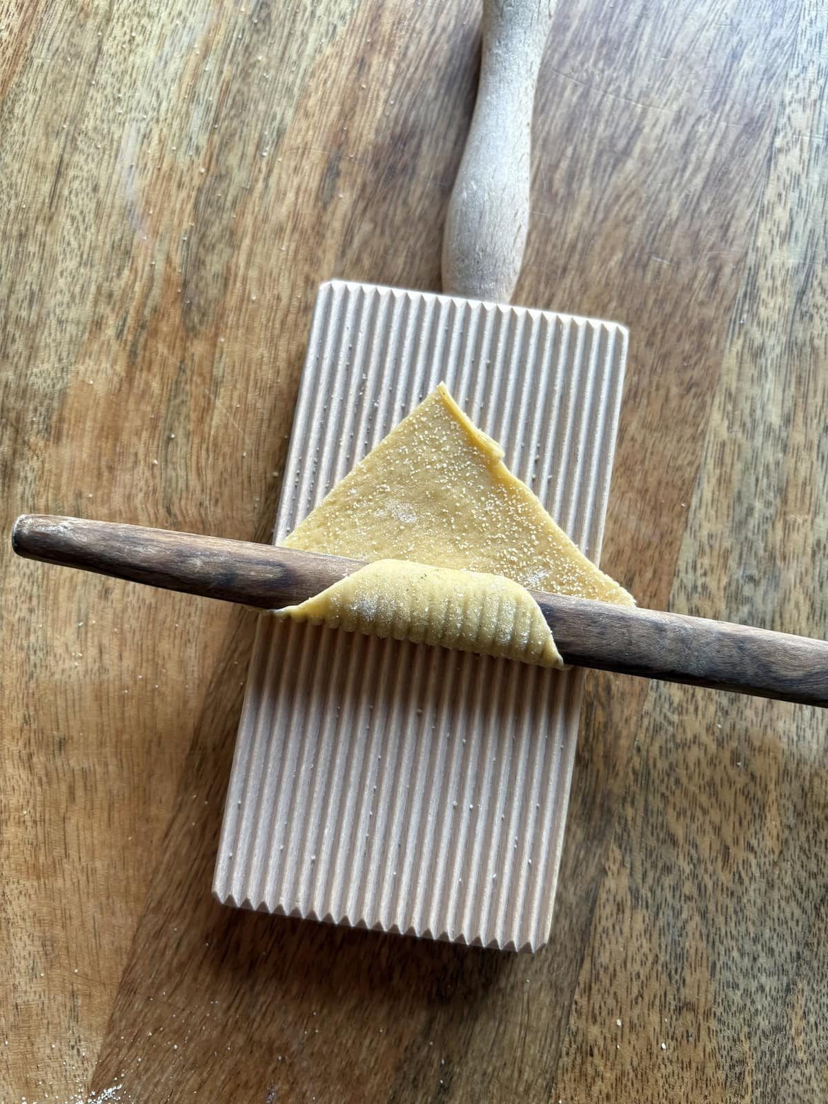 rolling garganelli.