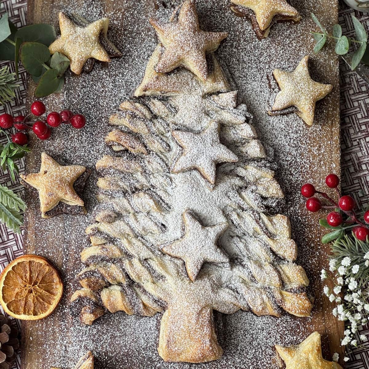 Nutella Puff Pastry Christmas Tree