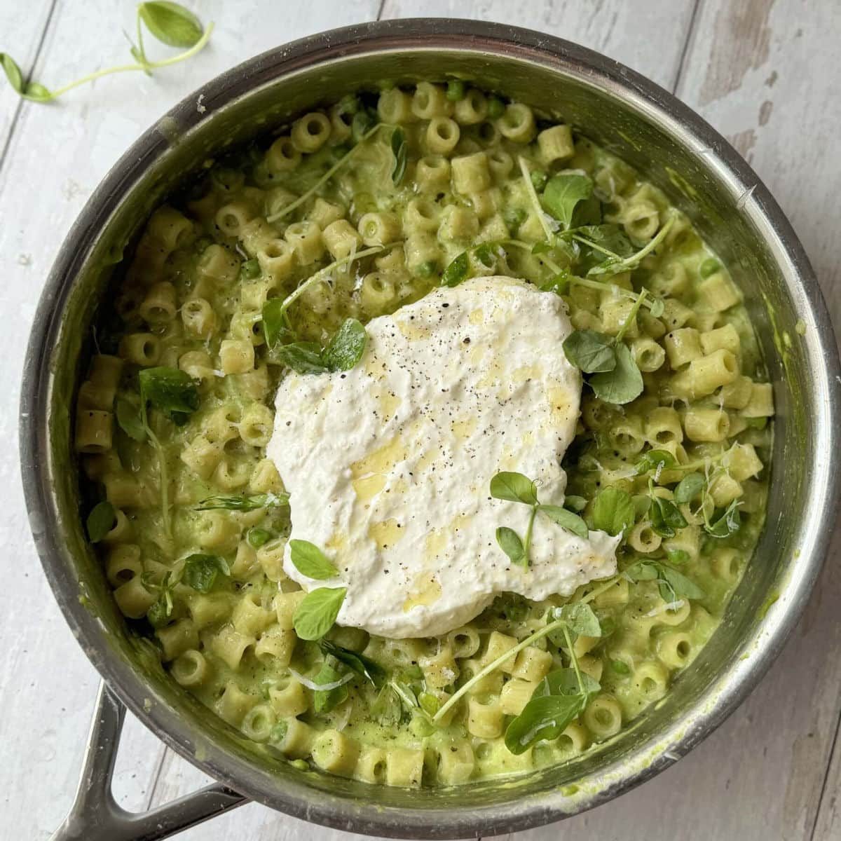 One Pan Pasta and Peas