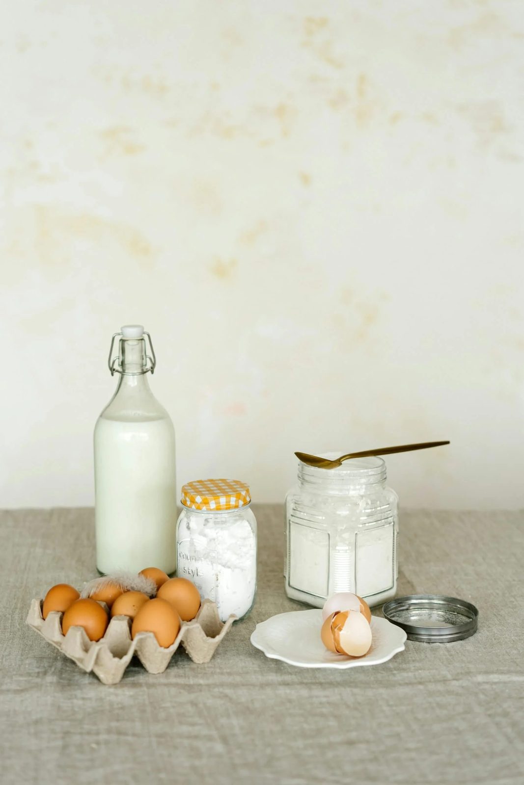 How Many Ounces Are in a Quart? (Conversion Guide)