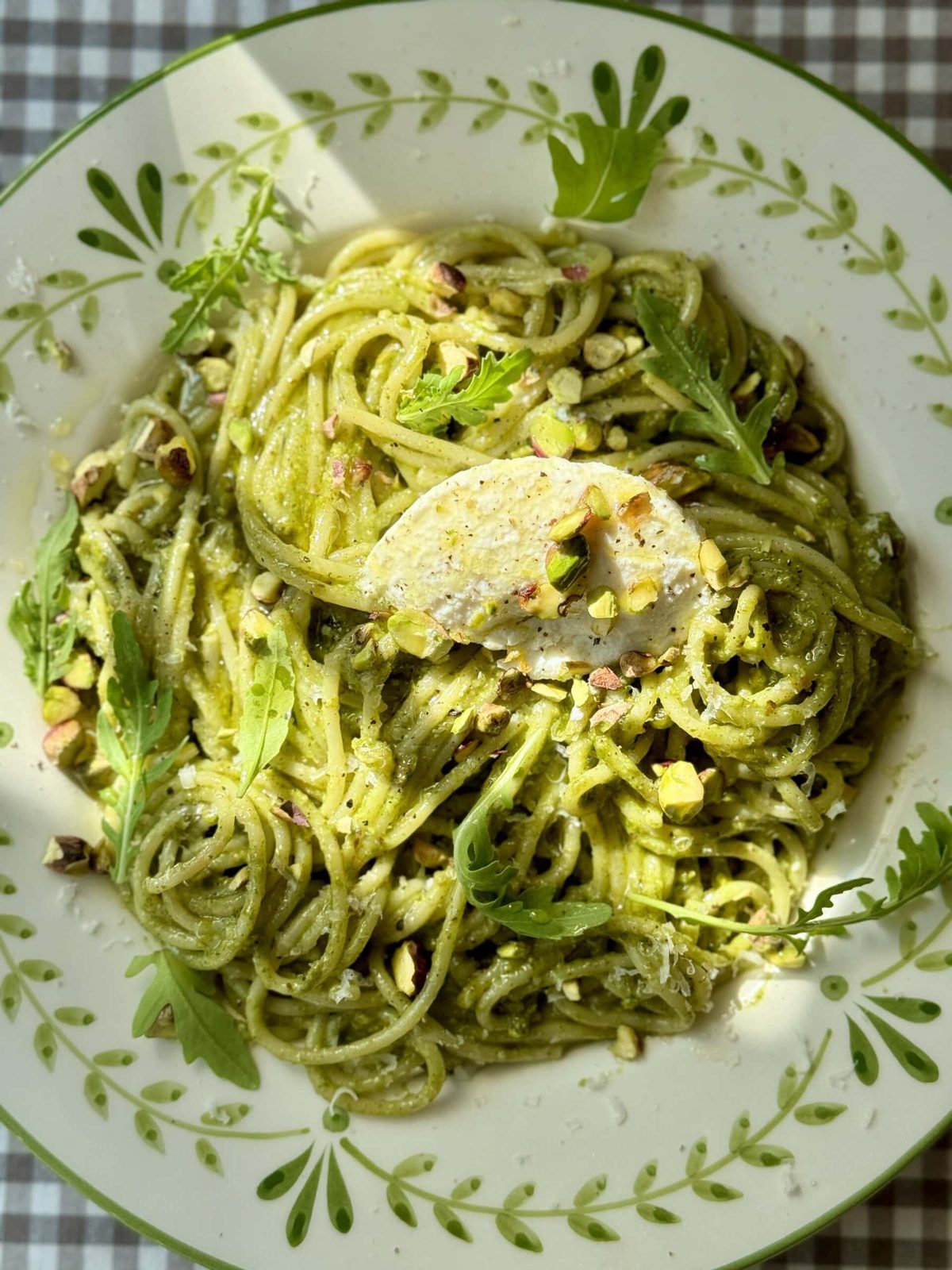 Pistachio Pesto Pasta (Pasta Al Pesto Pistacchio)