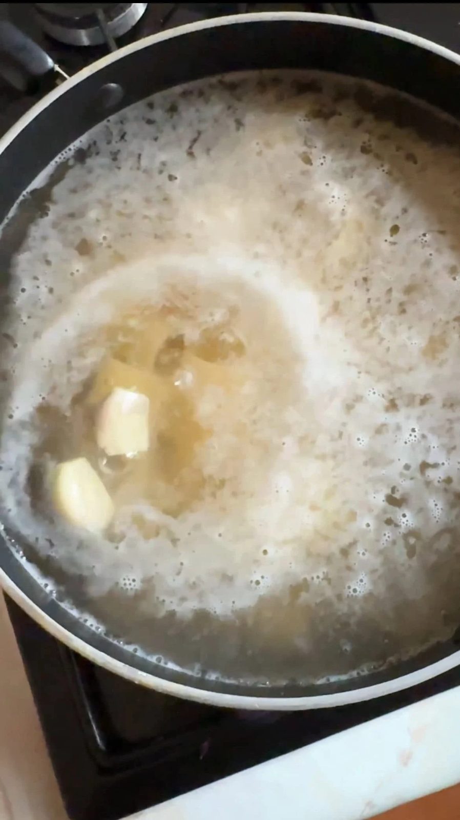 BOILING GARLIC WITH PASTA