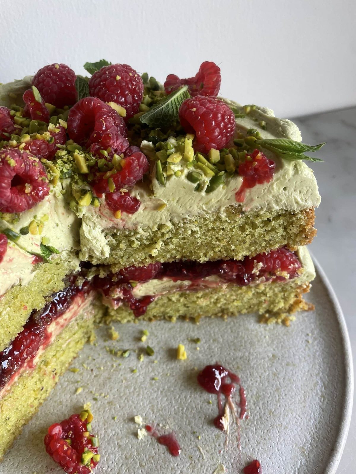 Pistachio Raspberry Cake