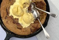 Skillet Cookie