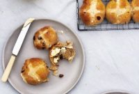 Effortless Hot Cross Buns