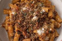 Fast & Flavorful Rigatoni Bolognese