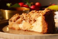 Spiced Apple Crumble Cheesecake