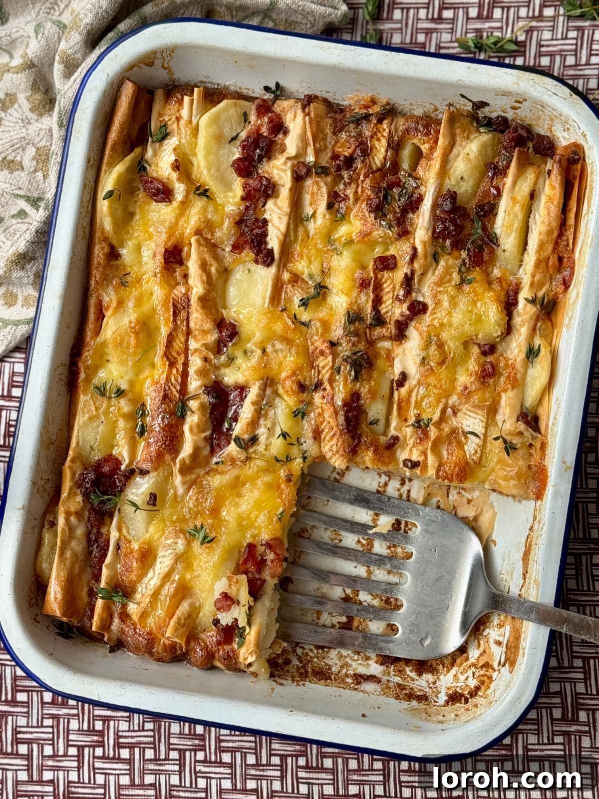 Golden Filo-Wrapped Potato Tart with Melted Brie and Crispy Pancetta 2 A beautifully golden-brown crispy potato tart with filo pastry, filled with creamy brie and pancetta.