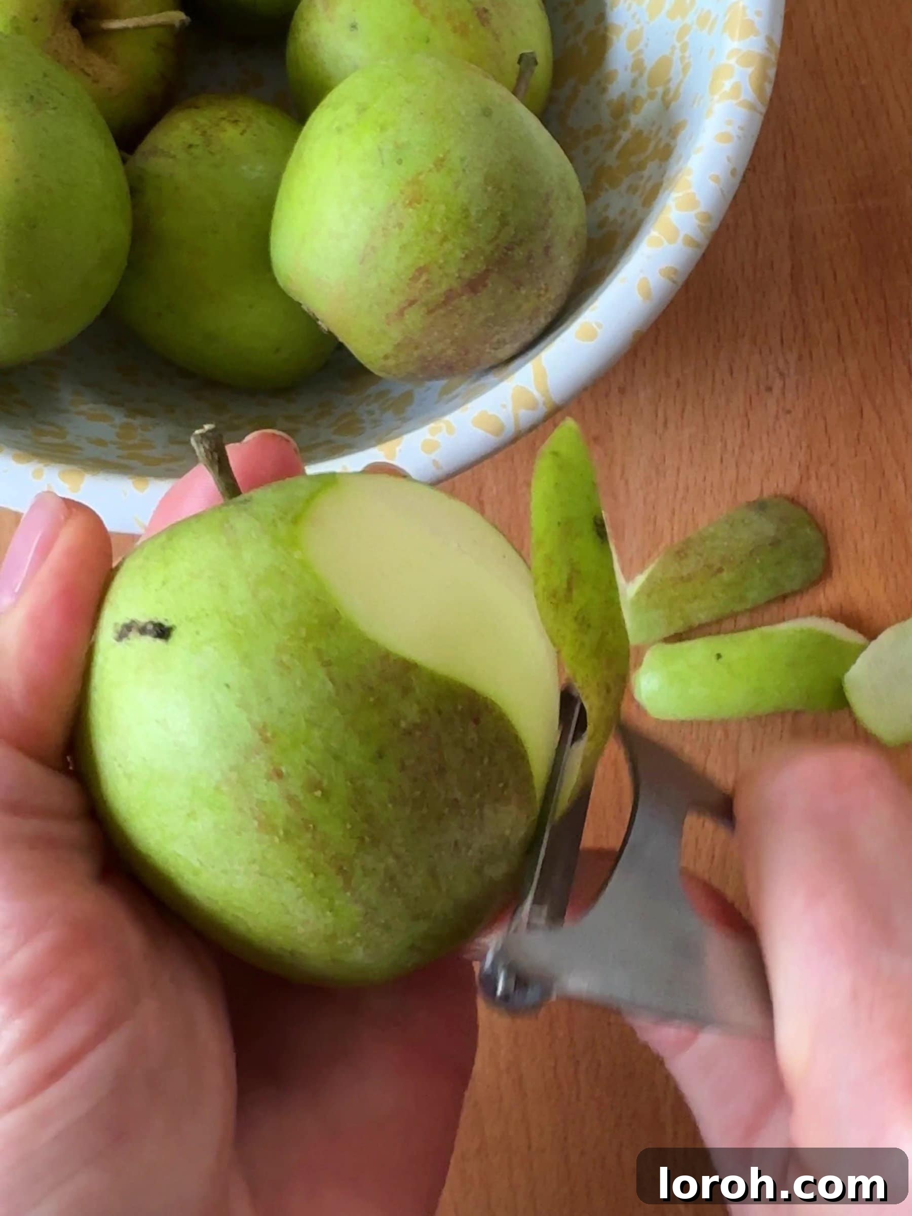 Peeling and coring apples for crumble