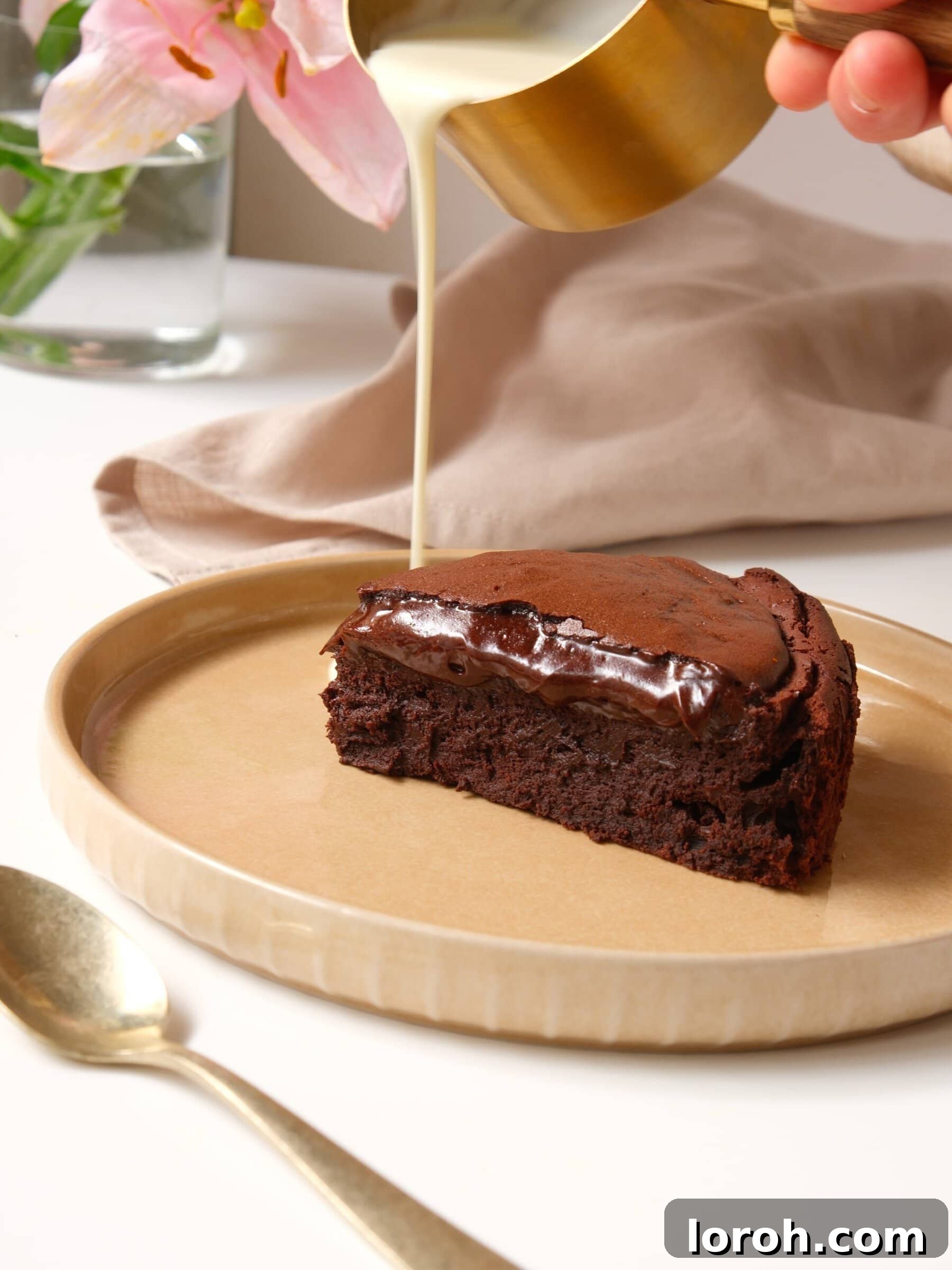 Moelleux au Chocolat, a rich and gooey melt-in-the-middle chocolate cake served warm.