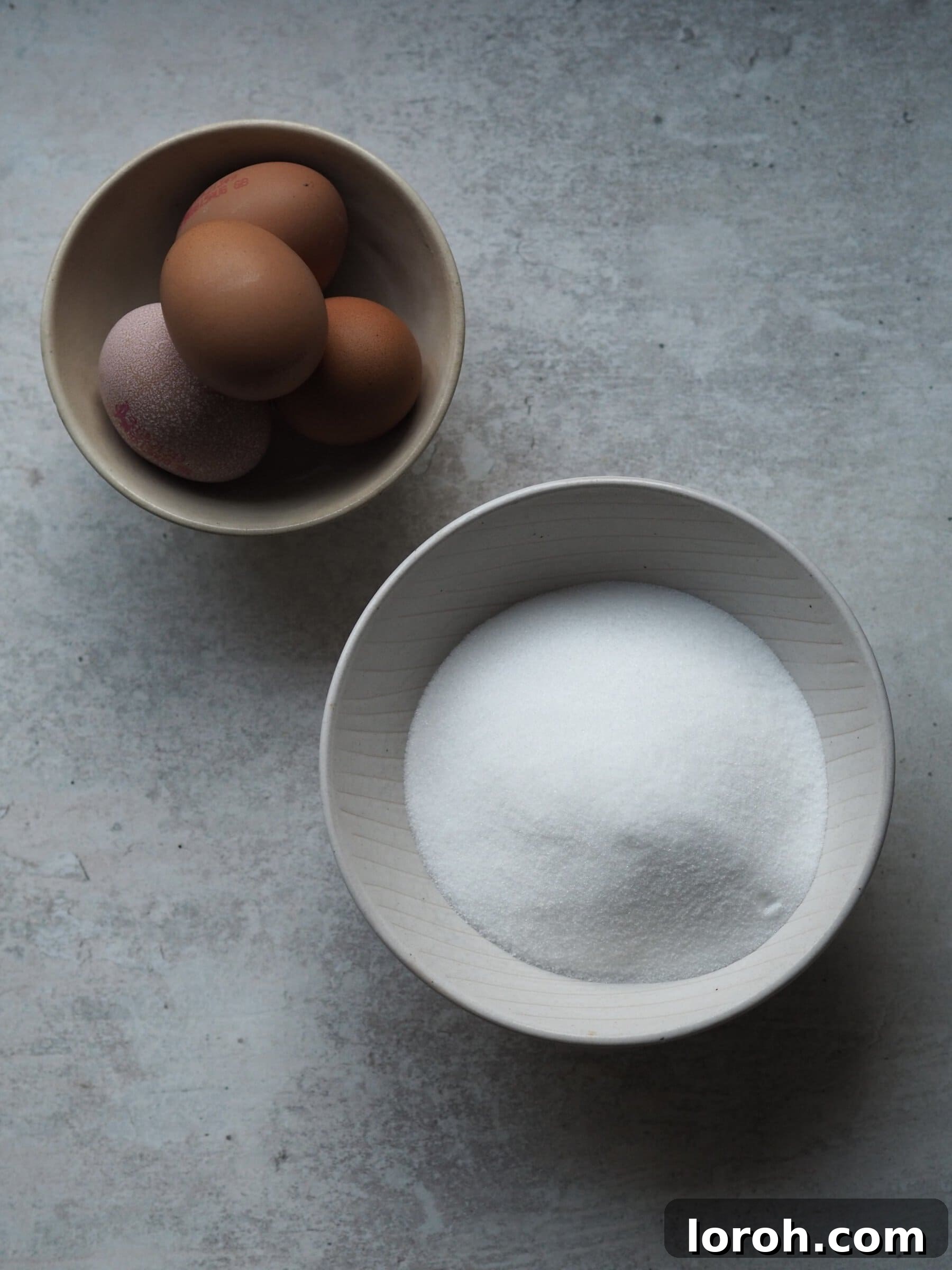Festive Meringue Wreath 5 Eggs and sugar in a bowl