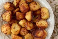 Crispy Rosemary Roasted Potatoes