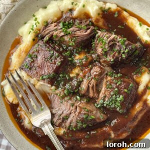 braised beef short ribs on mashed potato